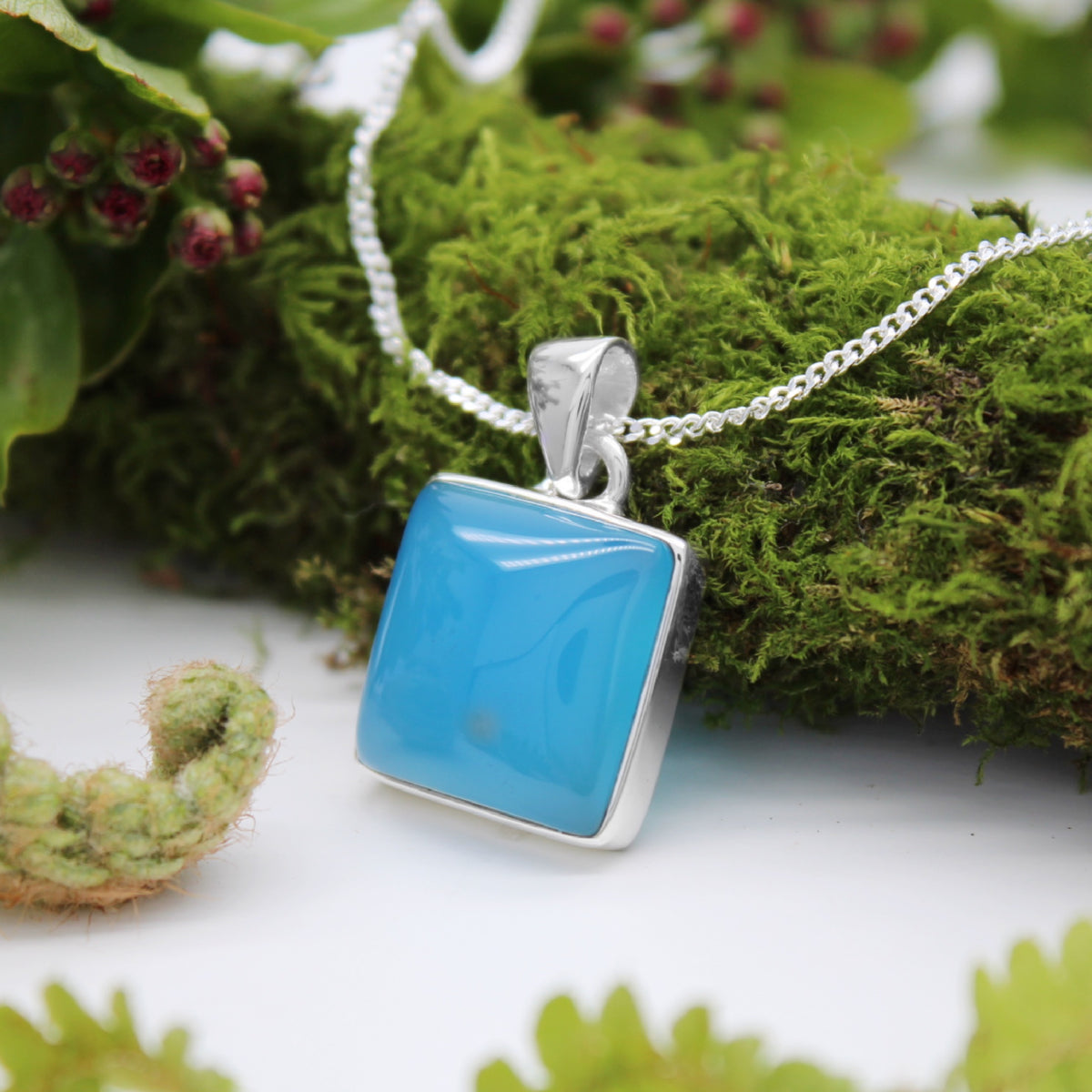 LAGOON - Sterling Silver & Blue Chalcedony Necklace